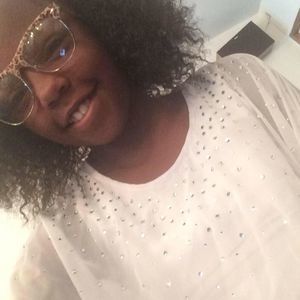 Meet your Posher, Latavia